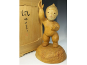 前島秀章の木彫『風のメロディ』