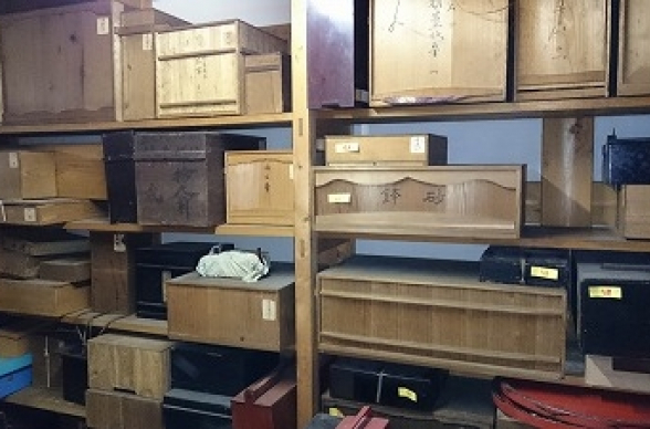 骨董品を高く売るにはどうしたらいいの?
