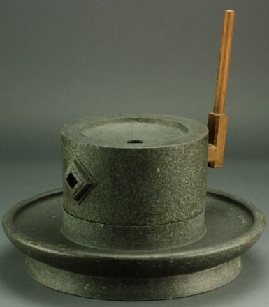 石臼と抹茶