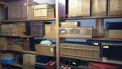 骨董品を高く売るにはどうしたらいいの？