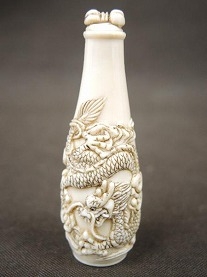 鼻煙壷