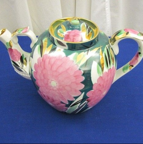 ドゥリョーヴォ Dulevo Porcelain