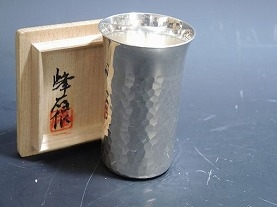 奥山峰石