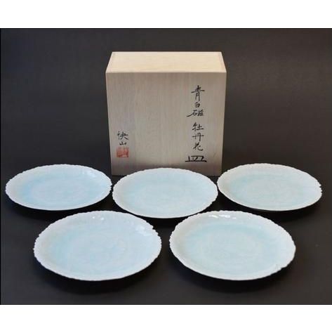 青白磁牡丹花