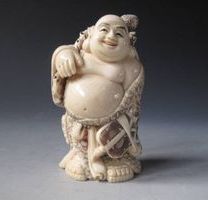 象牙の仏像