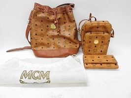 MCM 財布・カバン・バッグ