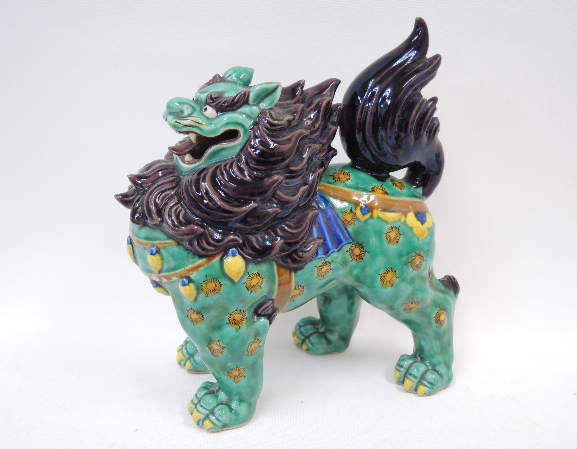 獅子置物　初代・徳田八十吉
