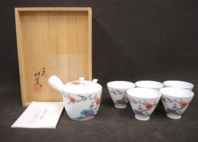 錦梅鳥文茶器 十四代酒井田柿右衛門